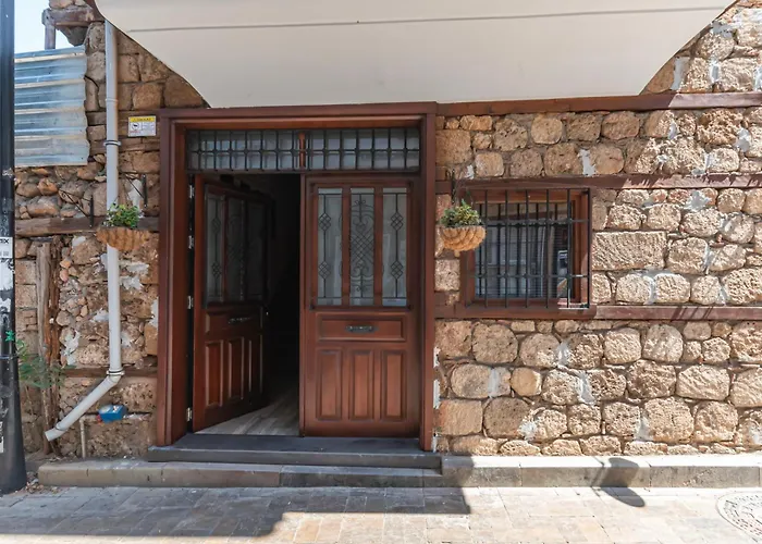 Hadrian S Gate Old Town * أنطاليا