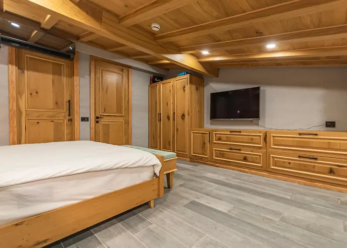 Hadrian S Gate Old Town فيلة