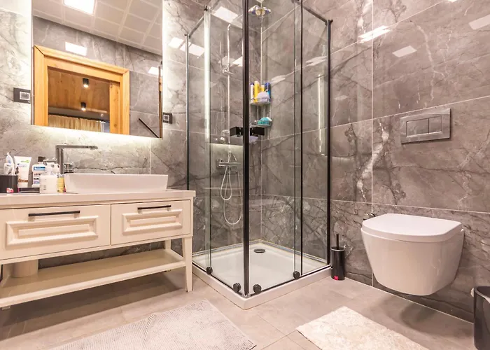 فيلة Hadrian S Gate Old Town