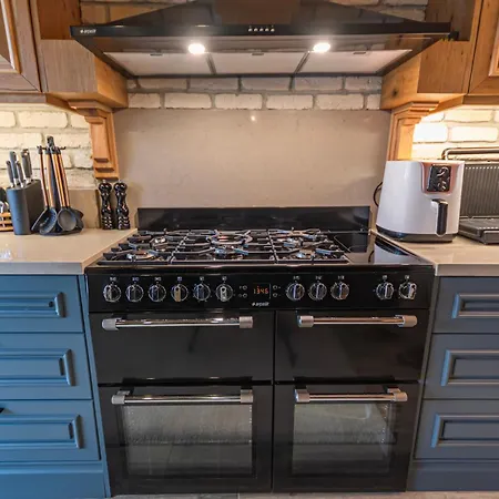 Hadrian S Gate Old Town וילה אנטליה