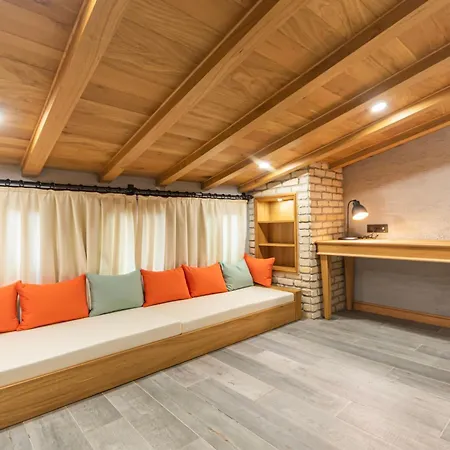 Hadrian S Gate Old Town וילה אנטליה